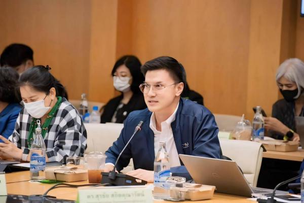 ผู้อำนวยการสำนักฯ เข้าร่วมการประชุมระดมความคิดเห็น 