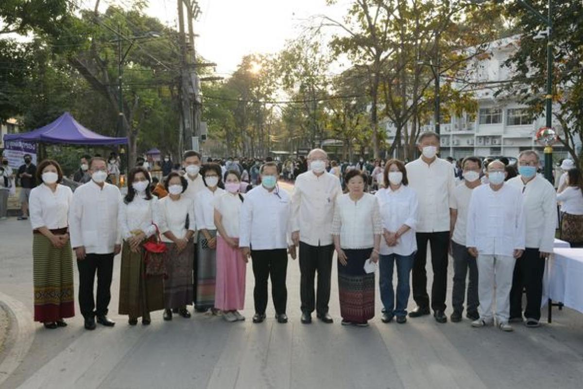 พิธีทำบุญตักบาตรพระภิกษุ สามเณร เนื่องในวันมาฆบูชา ประจำปี พ.ศ. 2565