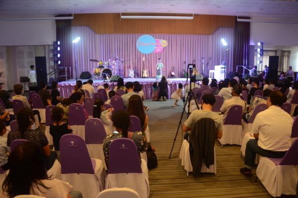 โรงเรียนสอนดนตรี Blessing Music School จัดการแสดงดนตรีของนักเรียนดนตรี