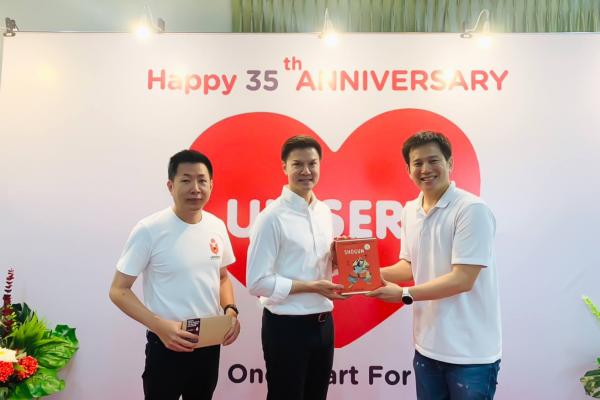 อาจารย์ ดร.เสรี วงศ์สมฤดี ผู้อำนวยการสถาบันพัฒนาทรัพยากรมนุษย์ Panda Education ร่วมแสดงความยินดีเนื่องในวันคล้ายวันสถาปนา ครบรอบ 35 ปี