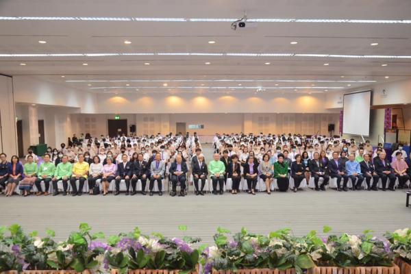 พิธีมอบทุนการศึกษาแก่นักศึกษามหาวิทยาลัยเชียงใหม่ ประจำปี2563